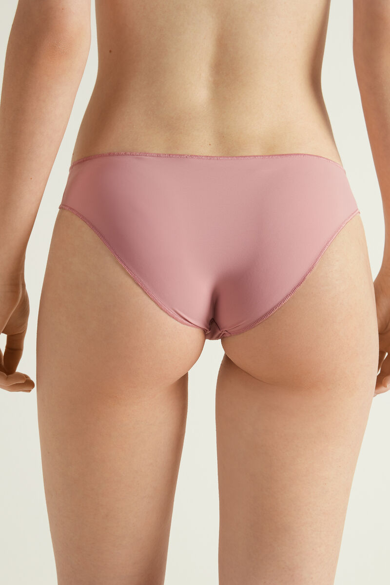 Ropa interior espléndida para mujer.